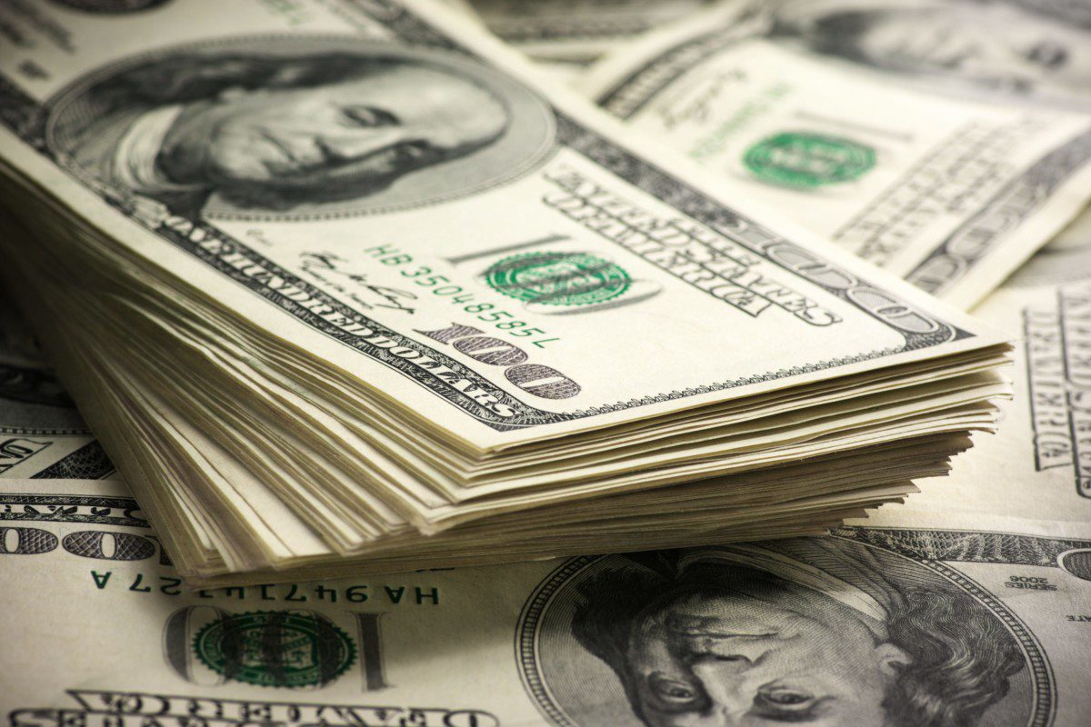 Dólar vai voltar aos R$ 5? O que explica o movimento da moeda
