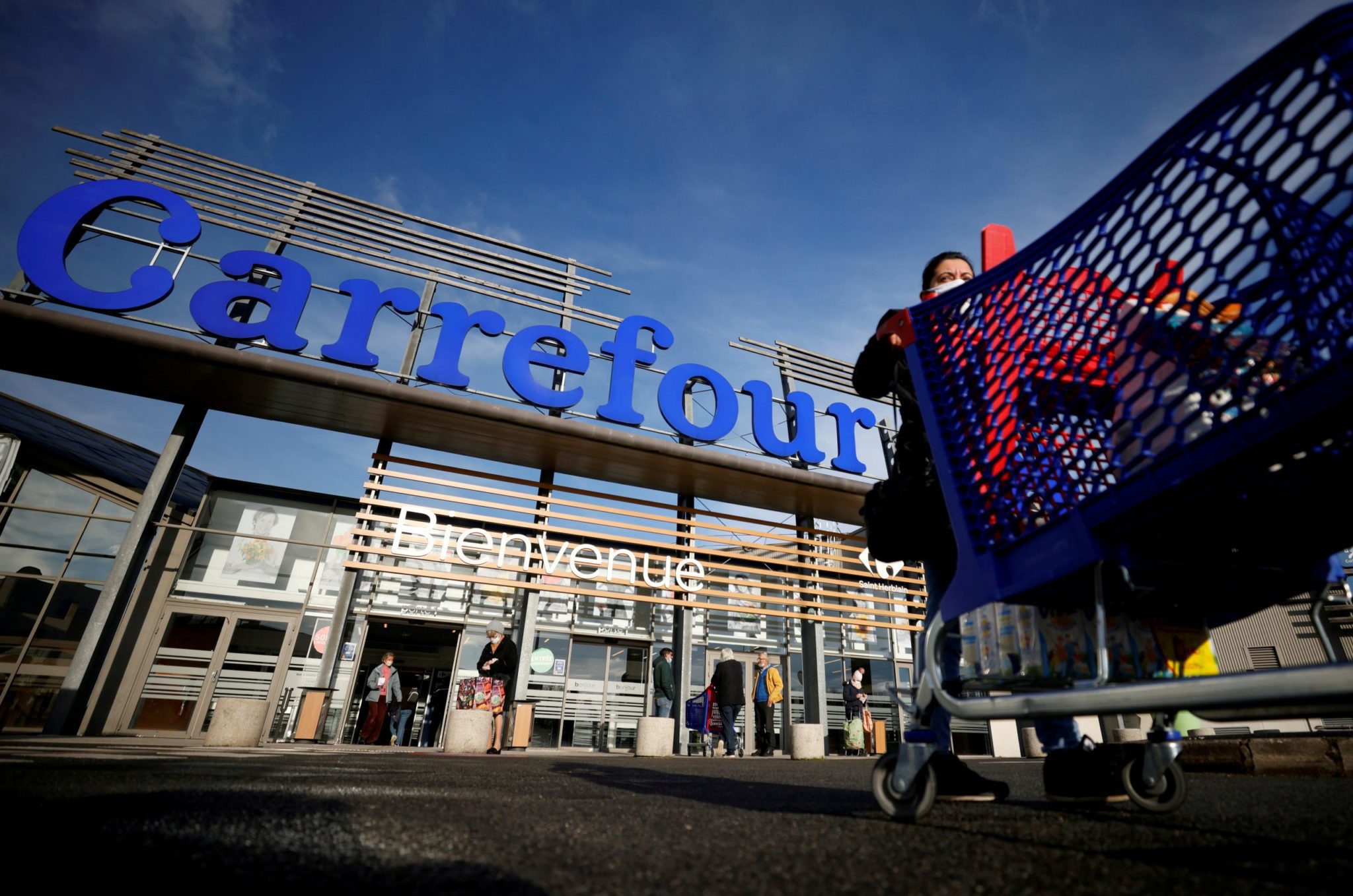 Carrefour Brasil vai pagar R$ 153 mi em juros sobre capital próprio