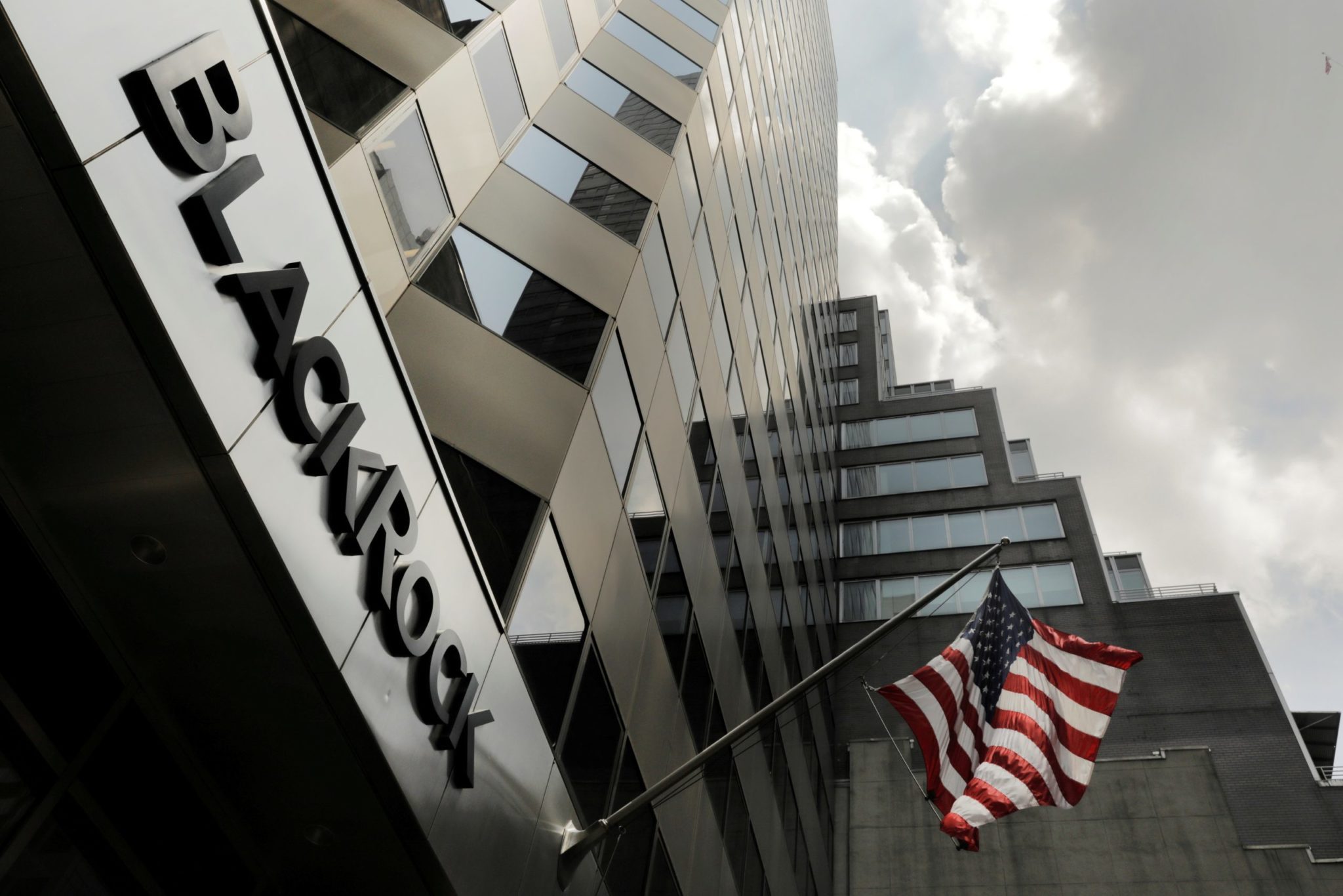 BlackRock deve desbancar a MicroStrategy como maior detentora de BTC do mundo