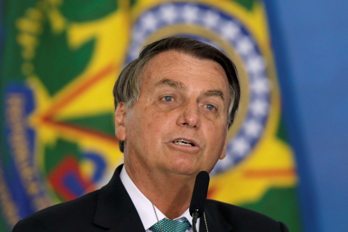 5 fatos para hoje: Bolsonaro internado; greve de servidores do Tesouro Nacional