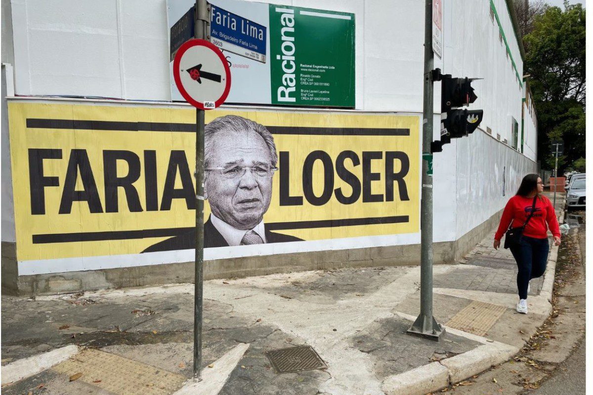 Paulo Guedes cartaz
