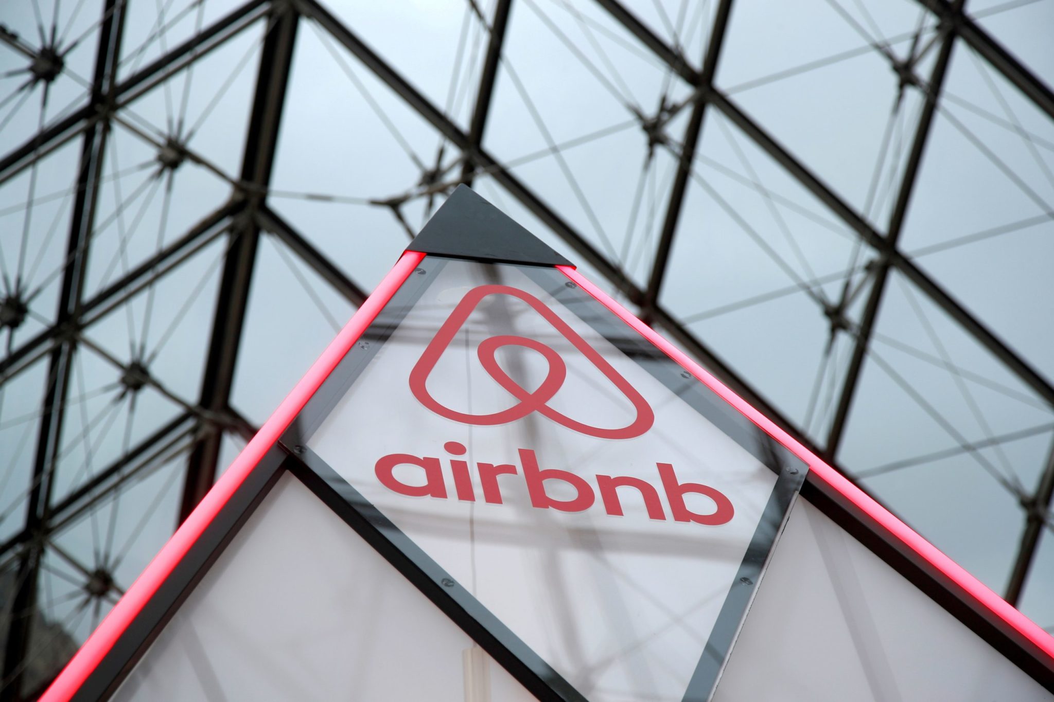 Airbnb lança nova estratégia global de marketing para atrair novos clientes