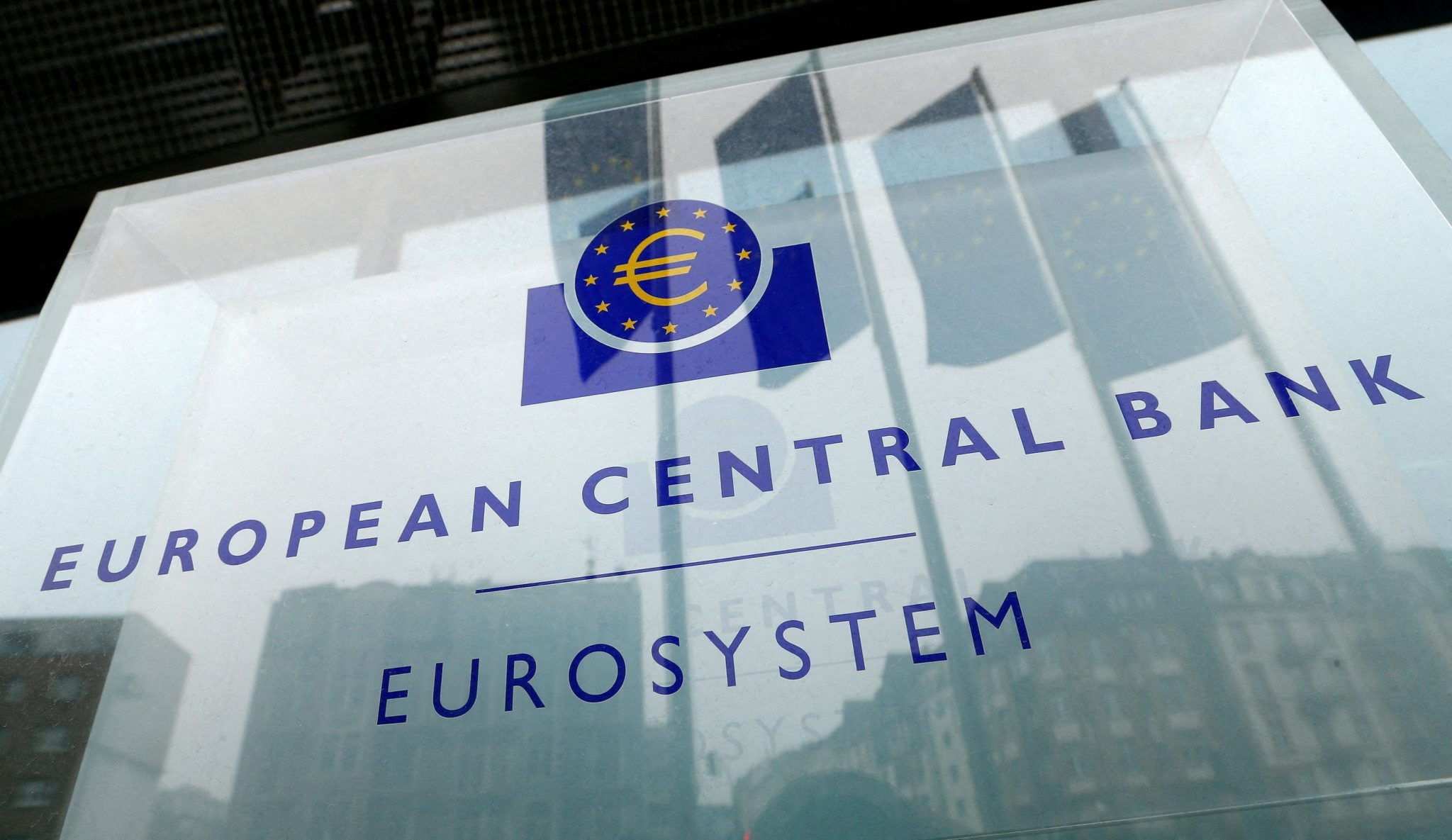 imagem da fachada do BCE
