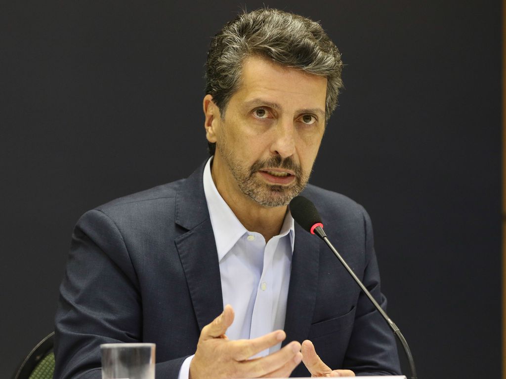 O ministro do Meio Ambiente, Joaquim Álvaro Pereira Leit