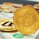Bitcoin já caiu 20% desde salto após estreia de ETFs nos EUA