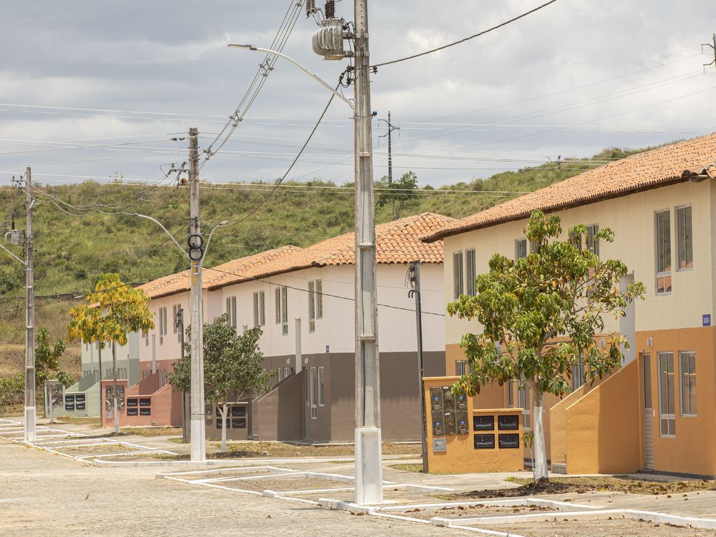 14/02/2023 - Vista do complexo de apartamentos da retomada do Minha Casa, Minha Vida, em Santo Amaro (BA). (Foto: Joédson Alves/Agência Brasil)