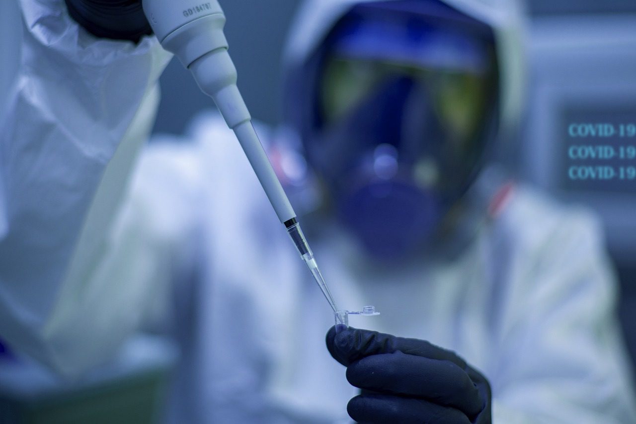 Vacina contra covid (Foto: fernando zhiminaicela por Pixabay)