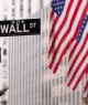 Placa de Wall Street na esquina da Bolsa de Valores de Nova York