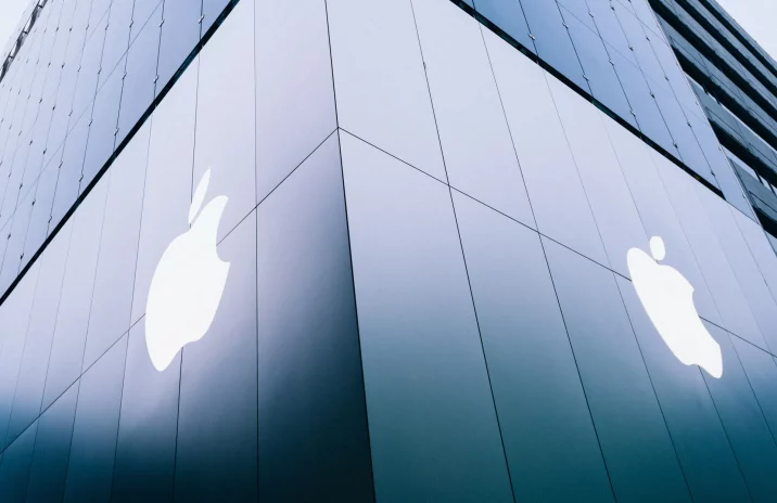 Apple está desenvolvendo chips para data centers, buscando vantagem na corrida por IA