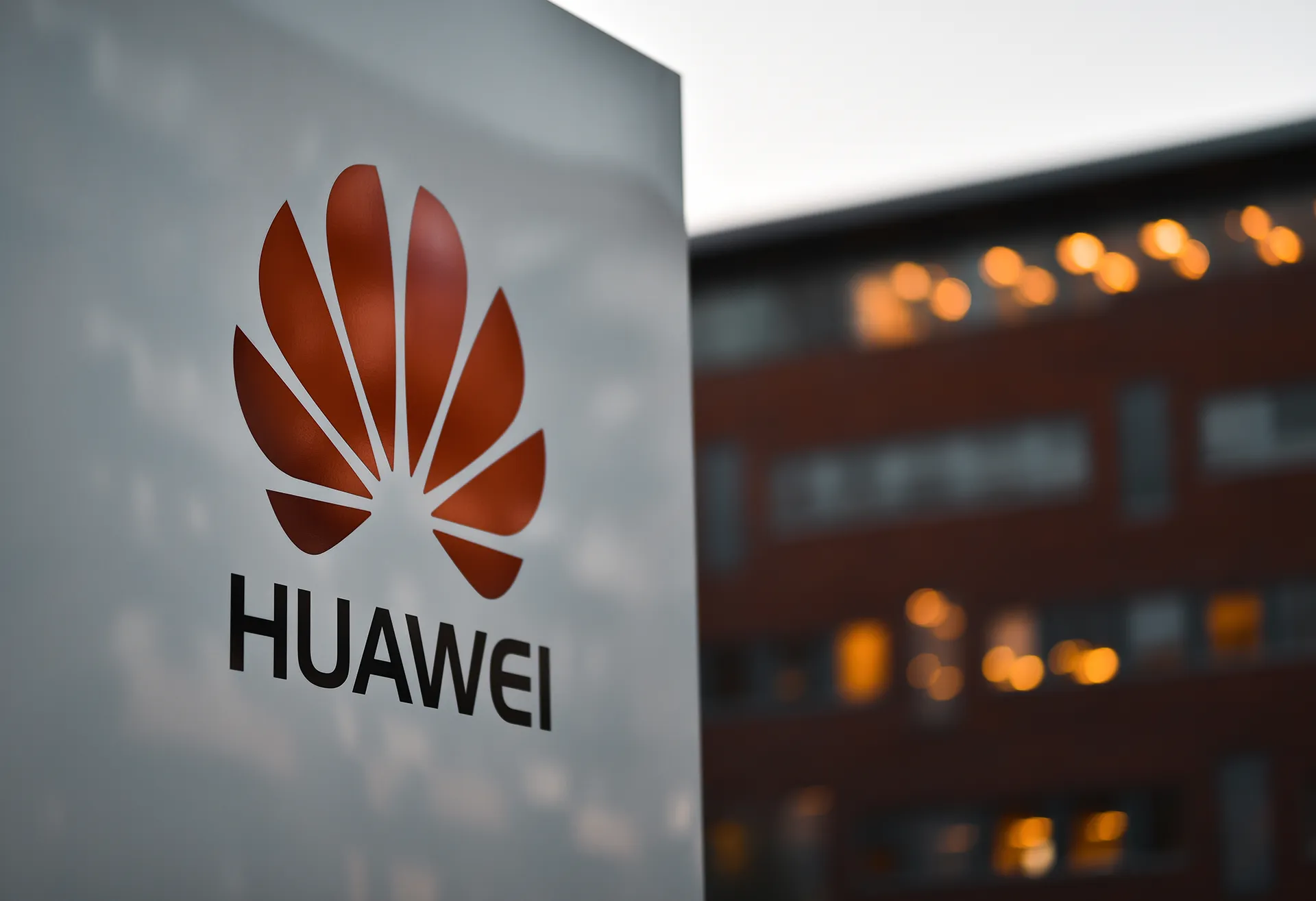 EUA revogam licenças de exportação de Intel e Qualcomm para vendas à Huawei, dizem fontes
