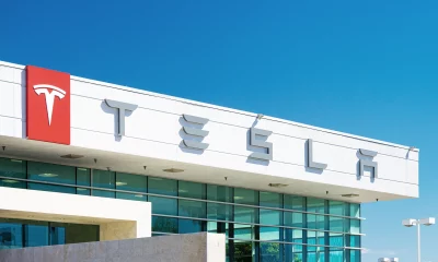 Letreiro da Tesla