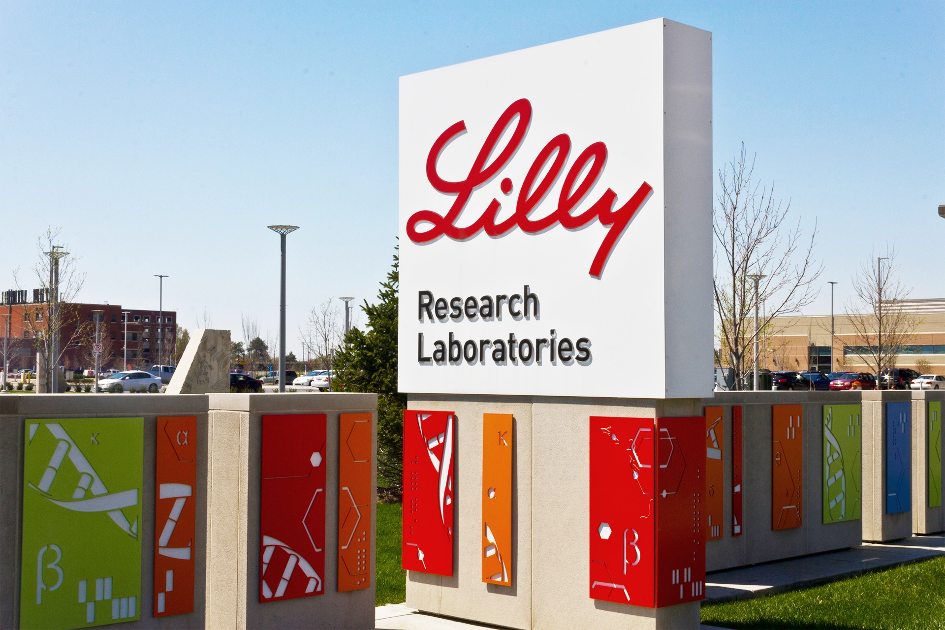 Eli Lilly faz parceria com OpenAI para desenvolver novos antibióticos