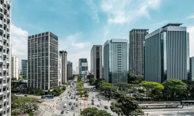 Vista aérea do cruzamento das avenidas Faria Lima e Rebouças, na Vila Olimpia, São Paulo