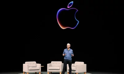 O CEO da Apple, Tim Cook, faz comentários no início da Apple Worldwide Developers Conference (WWDC) em 10 de junho de 2024 em Cupertino, Califórnia. A Apple anunciará planos para incorporar inteligência artificial (IA) em software e hardware da Apple. (Foto: Justin Sullivan/Getty Images)