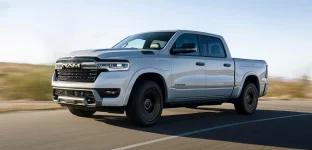 Ram 1500 Ramcharger 2025, da Stellantis; carro elétrico