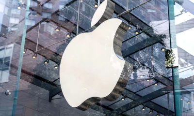 Imagem mostra fachada com destaque do logo da Apple