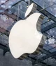 Imagem mostra fachada com destaque do logo da Apple