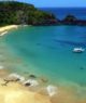 Foto aérea mostra a vista de uma praia do arquipélago de Fernando de Noronha, em Pernambuco.