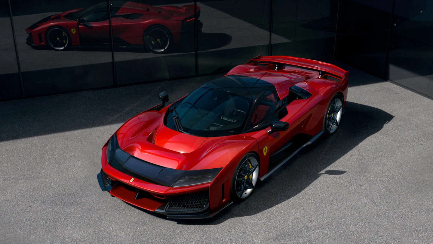 Ferrari lança a F80, primeiro supercarro em uma década e que vai custar R$ 22 milhões