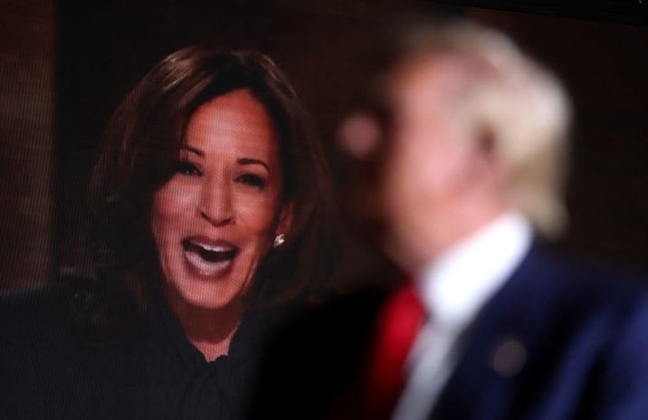 Kamala Harris pena para conseguir o apoio de homens. Trump tem o mesmo problema com mulheres