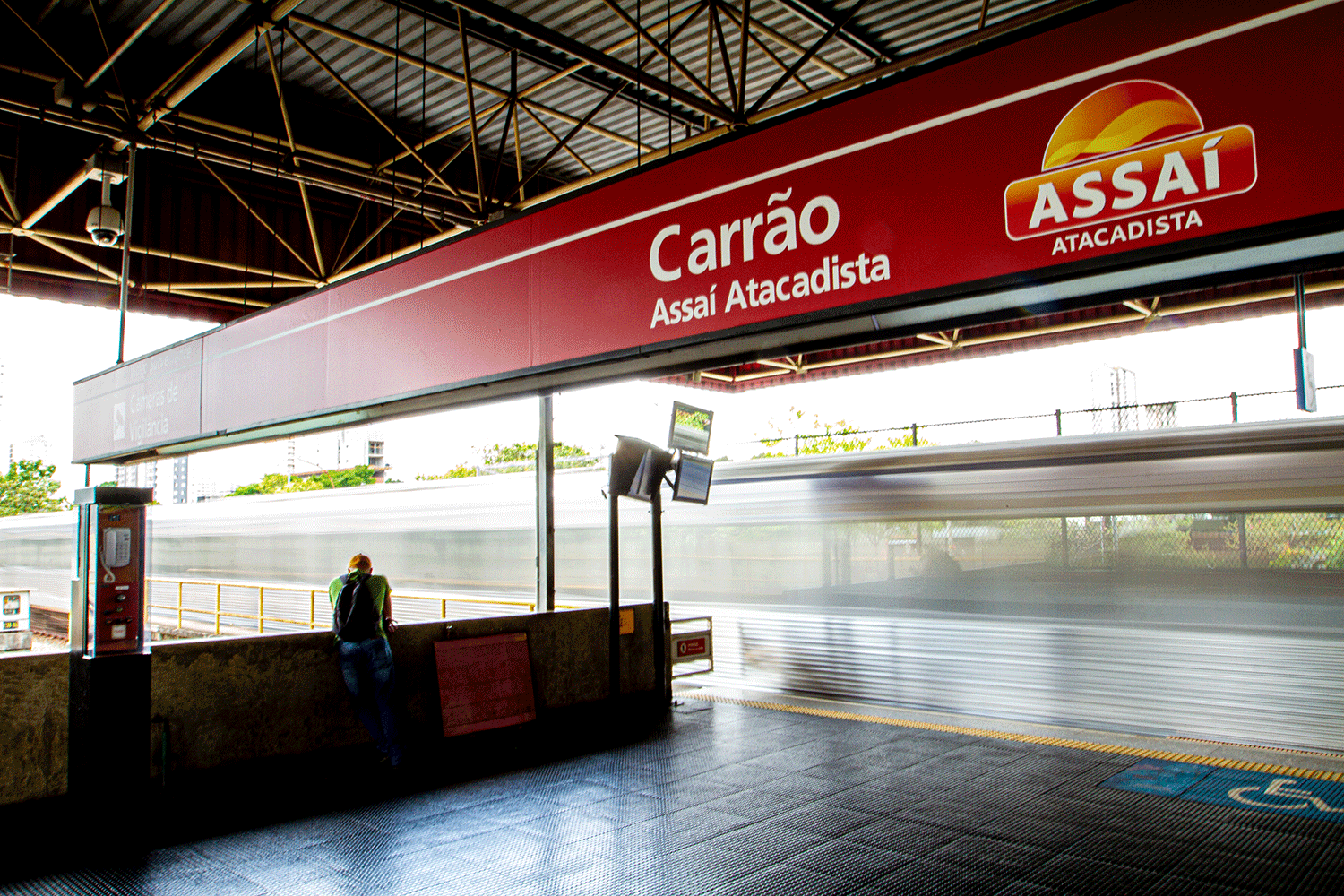 Assaí investiu na renovação da identidade visual da estação 