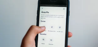 Tela de celular mostrando opções para fazer um Pix